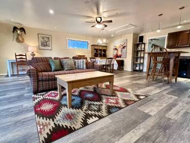 Main picture of 172 River Dr
