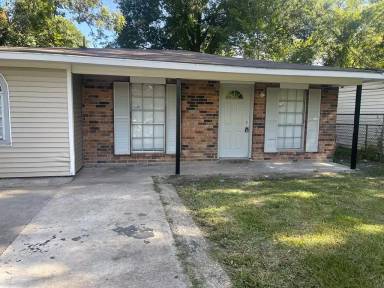 Main picture of 2852 69th Ave