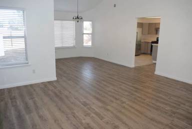 Main picture of 8165 La Almendra Way