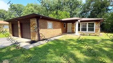Main picture of 3120 W 49th St