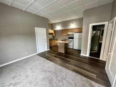 Main picture of 409 Elm Ave