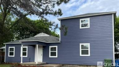 Main picture of 411 N 3rd St
