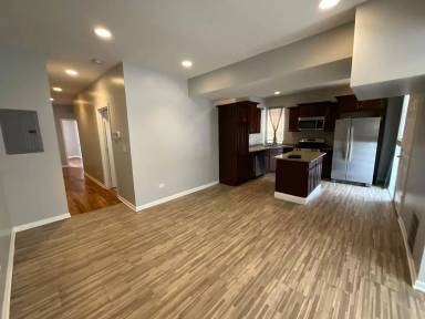 Main picture of 7435 S Colfax Ave