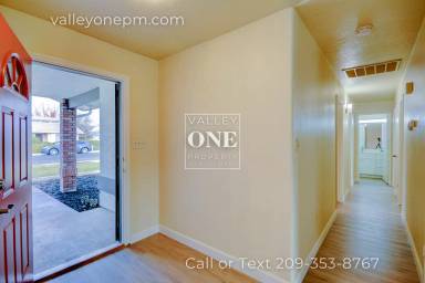 Main picture of 2232 Ridgeway Dr