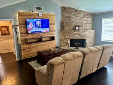 Main picture of 9319 Rentur Dr
