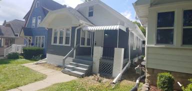 Main picture of 1711 S 85th St