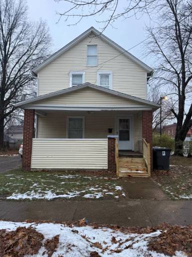 Main picture of 2222 12th St SW