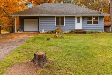 Main picture of 2614 McKinney Lake Rd