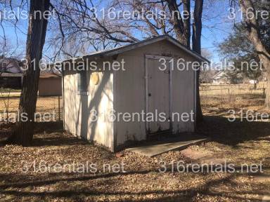 Main picture of 1004 E 9th St