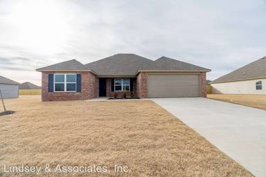 Main picture of 933 Ethan James St