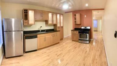 Main picture of 13 Messenger St