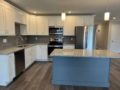 Main picture of 108 Mammoth Rd