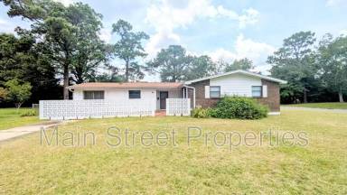 Main picture of 1025 Revere Dr