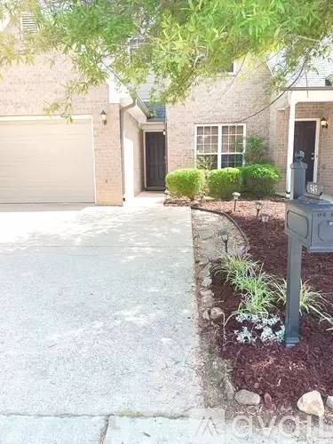 Main picture of 545 Reach Dr