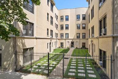 Main picture of Ravenswood Court