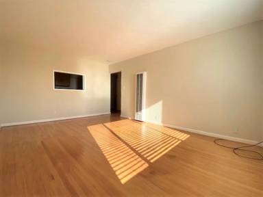 Main picture of 615 Monterey Blvd