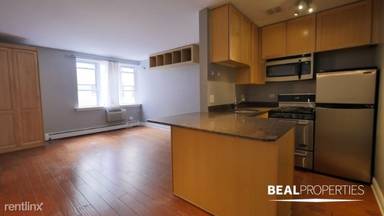 Main picture of 625 W Wrightwood Ave Apartments