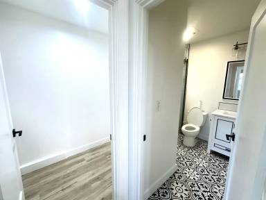 Main picture of 1464 55th Ave