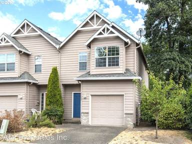 Main picture of 18529 SW Cascade Dr