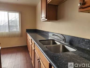 Main picture of 1226 N Gower St
