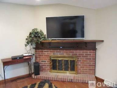 Main picture of 2230 N Claremont Dr