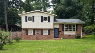 Main picture of 901 Brookhaven Dr