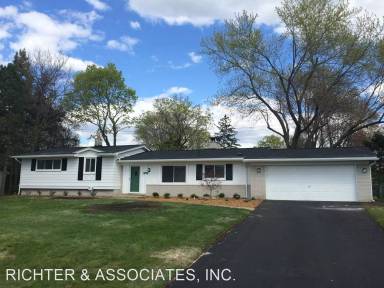 Main picture of 5283 Coldspring Cir