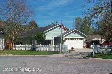 Main picture of 1411 Strickland Cir