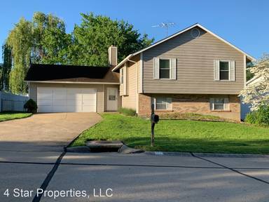 Main picture of 957 Whispering Ridge Ln