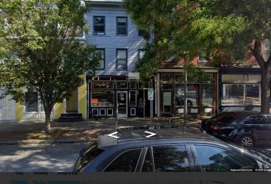 Main picture of 405 Walnut St