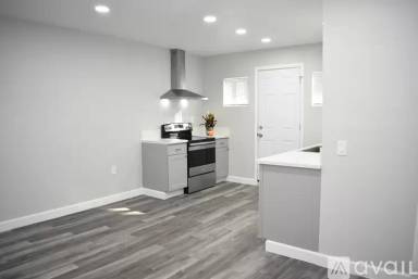 Main picture of 3940 5th St