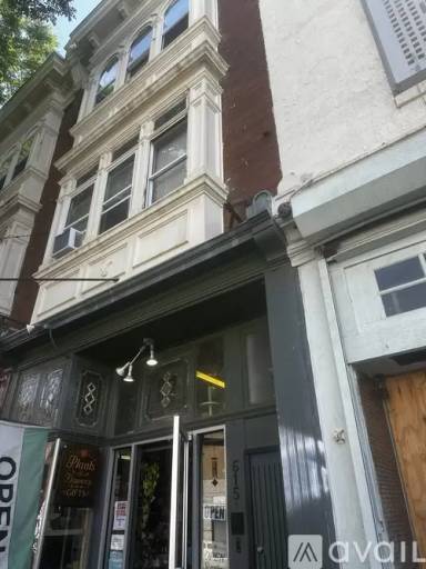 Main picture of 609 E Passyunk Ave