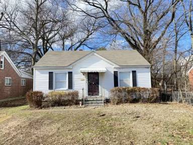 Main picture of 599 Houston St
