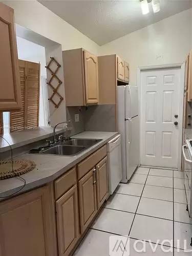 Main picture of 17120 SW 93rd Ave