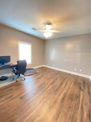 Main picture of 703 Meagan Ln