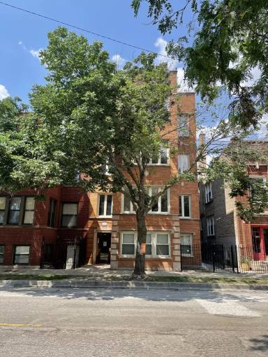 Main picture of 3702 W Wrightwood Ave