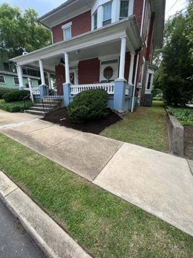 Main picture of 4216 Penn Ave