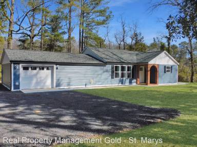 Main picture of 19112 Lake Dr