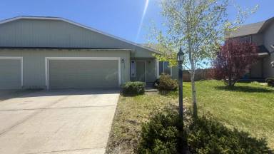 Main picture of 302 SE Leisek Way