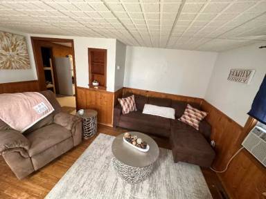 Main picture of 104 1st Ave NW