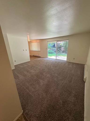 Main picture of 10833 SE 200th St