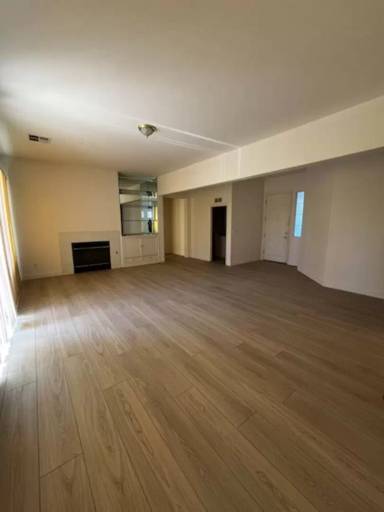 Main picture of 10115 Secret Rose St