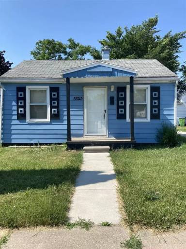 Main picture of 17575 Longfellow St