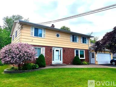 Main picture of 116 N Union Rd