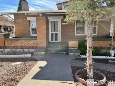 Main picture of 2718 Wheeling Ave