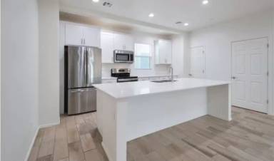 Main picture of Encanto Townhomes