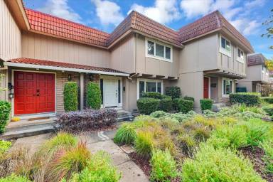 Main picture of 10043 Long Oak Ln
