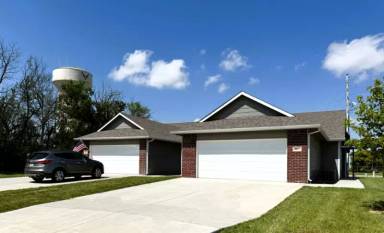 Main picture of 8027 E 34th Ct S