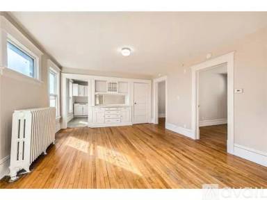Main picture of 3148 Pleasant Ave
