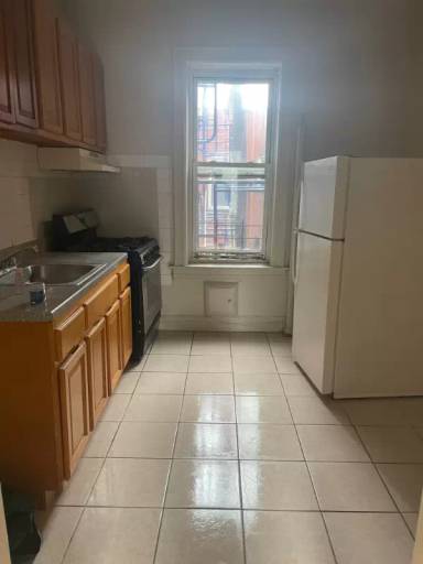 Main picture of 196 Buffalo Ave